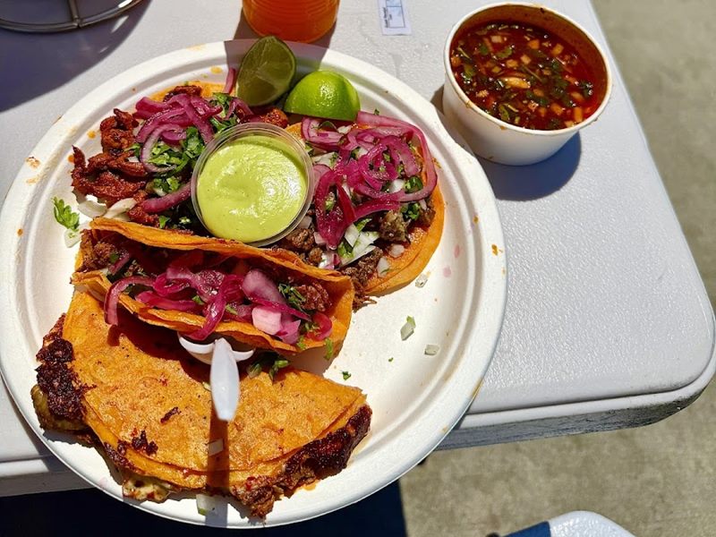 Niko's Red Tacos food